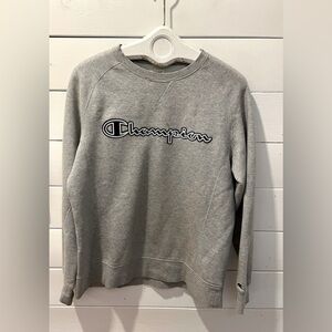 Champion Grey Logo Sweatshirt – Size M unisex